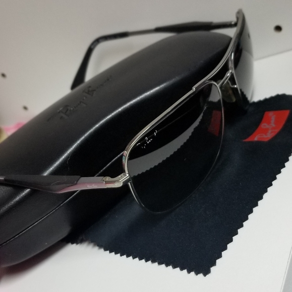Ray Ban Sunglasses - Picture 3 of 3